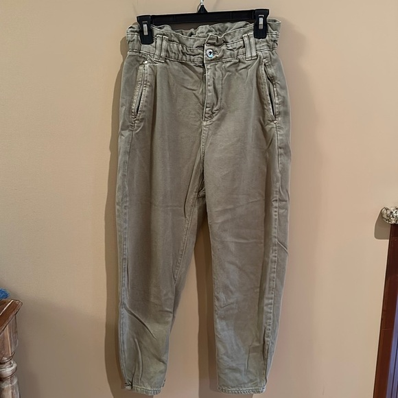 Zara Pants - Zara barrel jean green trousers